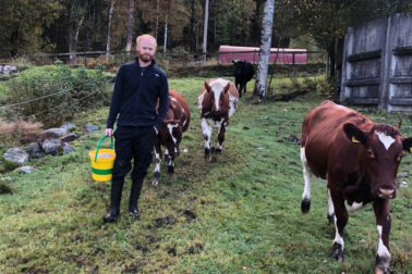 Thumbnail: Foto: Ole Espen Honnemyr kjøpte årets SenseHub-anlegg nr. 100 i Norge